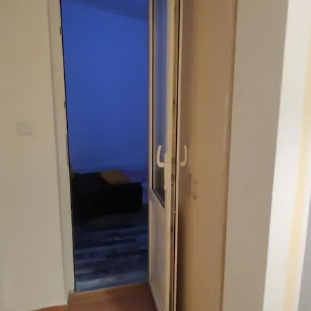 стоенчо хаджииванов,10 Apartment *