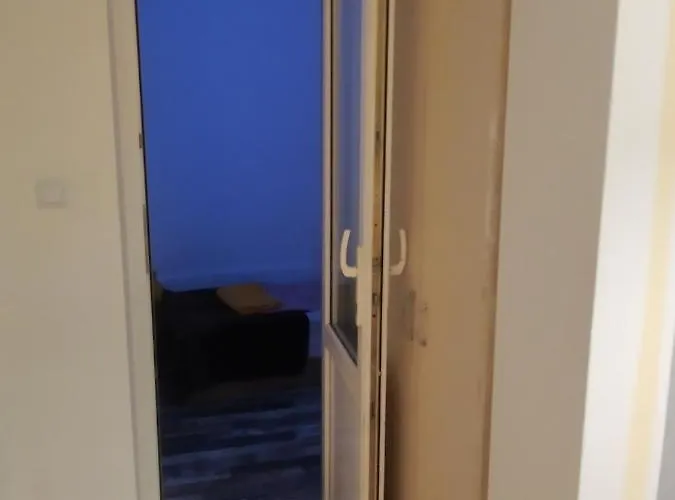 стоенчо хаджииванов,10 Apartment *